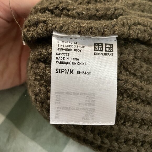 NWT Uniqlo x Anya Hindmarch Heattech Knitted Cap Kids S Green Trapper Hat - Picture 4 of 7